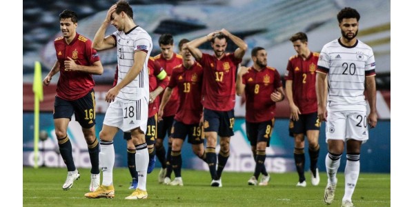 Die deutsche Fußballnationalmannschaft erzielte in der UEFA Europa League erneut einen Unterschied von 0: 6